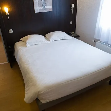 Hotel Logis - Restaurant 3*