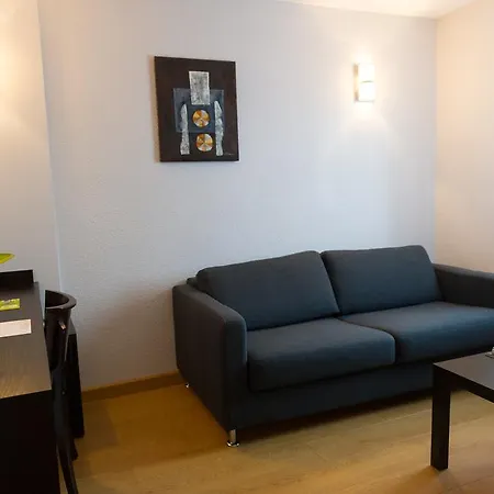 로지 - 레스토랑 3*