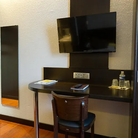 Logis - Restaurant Hotel