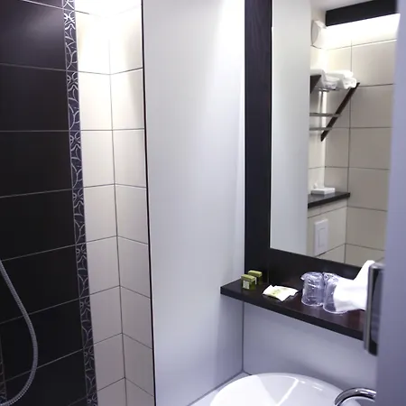 로지 - 레스토랑 호텔