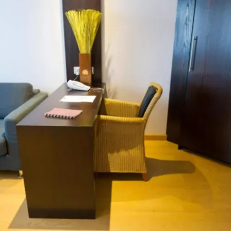 Hotel Logis - Restaurant Dudelange