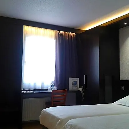 Отель Logis - Restaurant