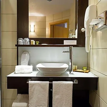Отель Logis - Restaurant