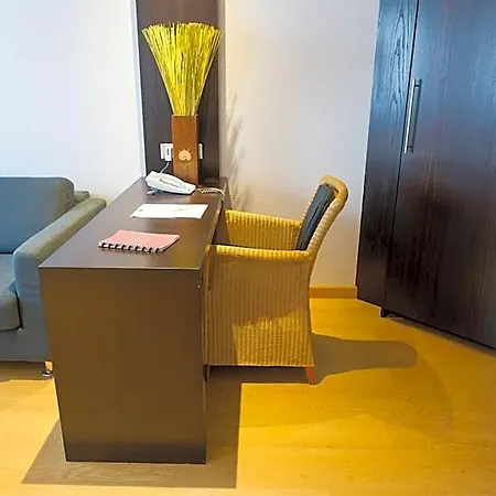 Отель Logis - Restaurant