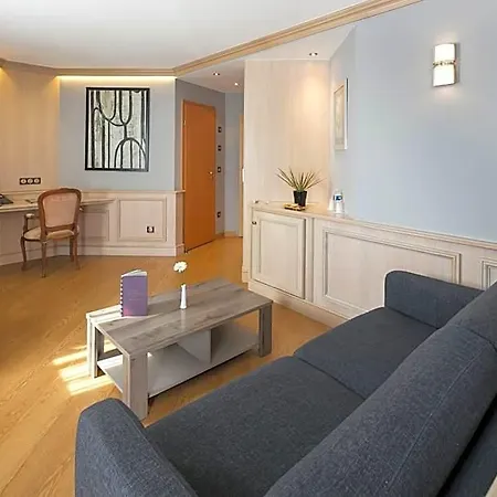 Logis - Restaurant Отель