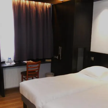 Logis - Restaurant Hotel