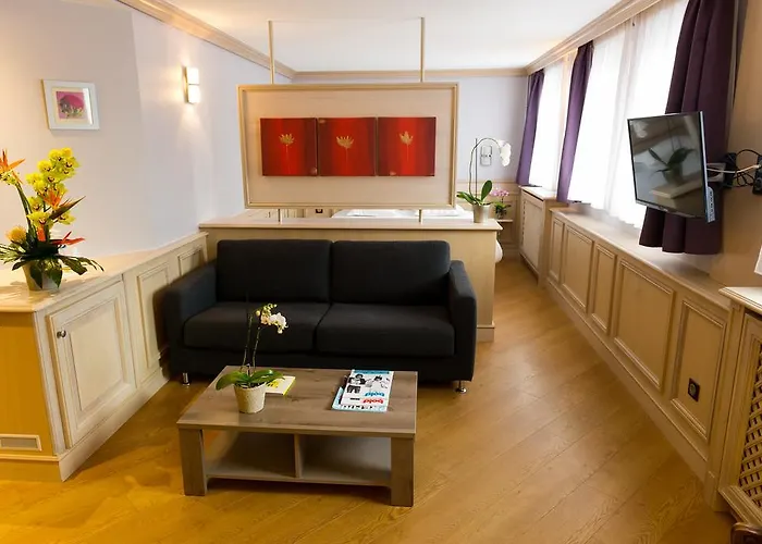 Hotel Logis - Restaurant 3*