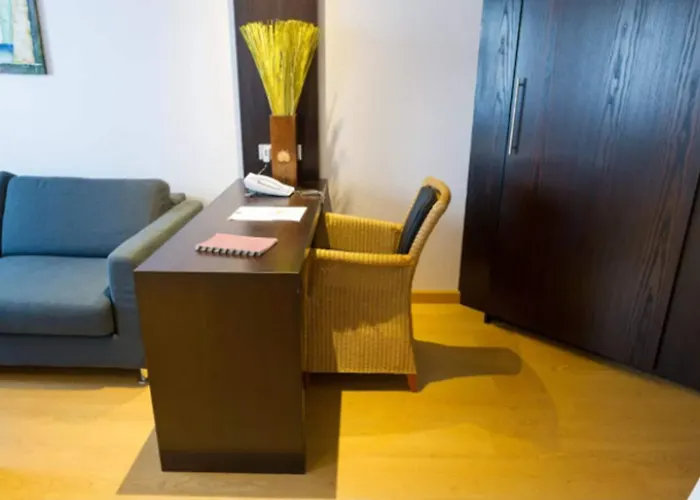 Hotel Logis - Restaurant Dudelange